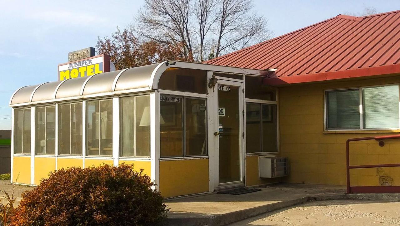 Juniper Motel Madras Exterior photo