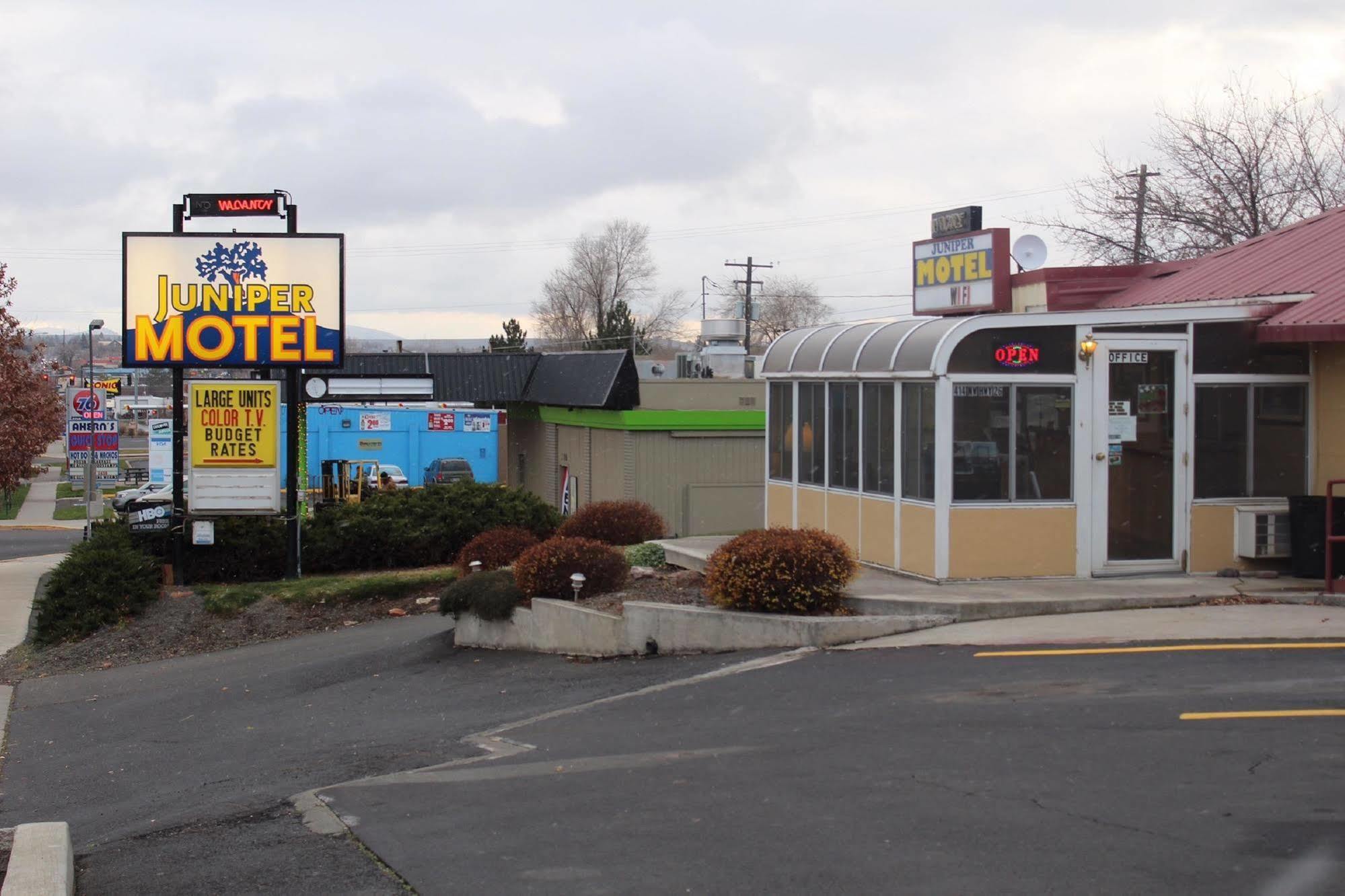 Juniper Motel Madras Exterior photo